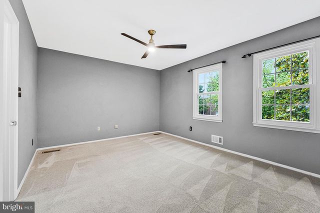 11852 SAINT TRINIANS CT, Reston, VA 20191