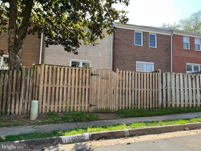 11852 SAINT TRINIANS CT, Reston, VA 20191