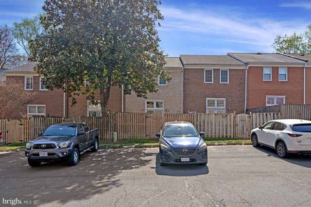 11852 SAINT TRINIANS CT, Reston, VA 20191
