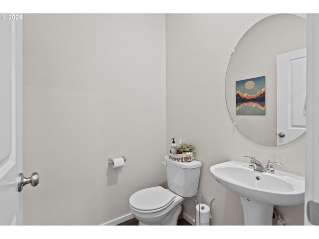 821 N 19TH Ave, Cornelius, OR 97113