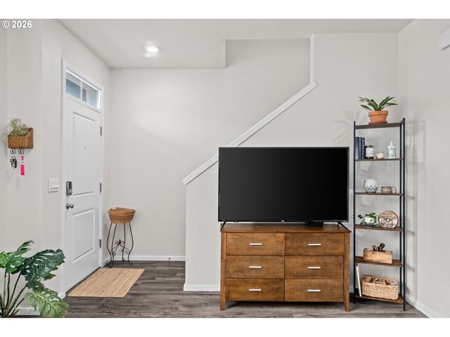 821 N 19TH Ave, Cornelius, OR 97113