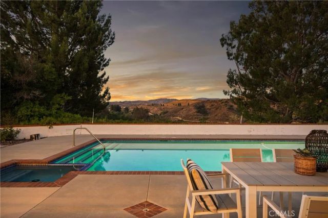 10181 Overhill Drive, North Tustin, CA 92705