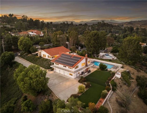 10181 Overhill Drive, North Tustin, CA 92705