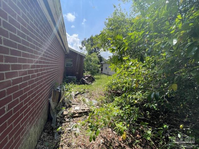 1500 N Hayne St, Pensacola, FL 32503