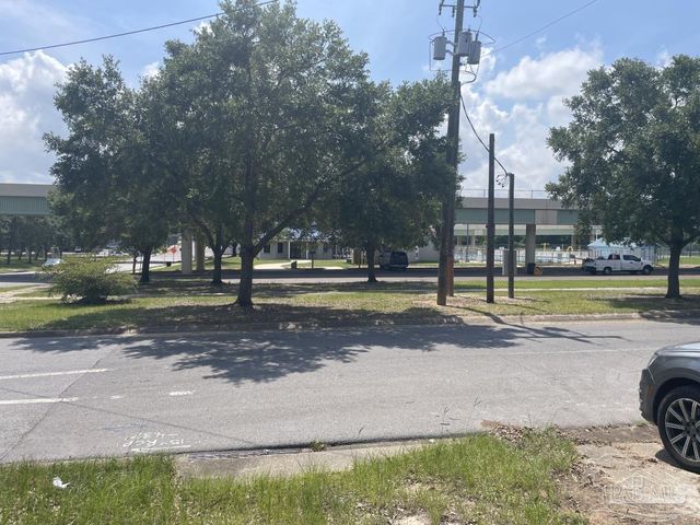 1500 N Hayne St, Pensacola, FL 32503