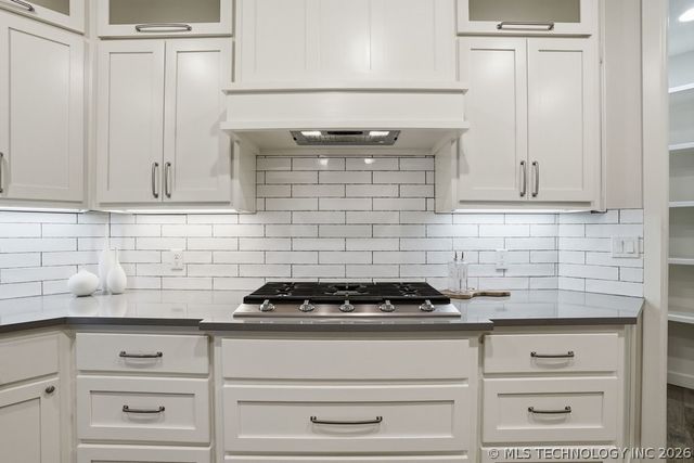 12015 S Urbana Avenue, Tulsa, OK 74137