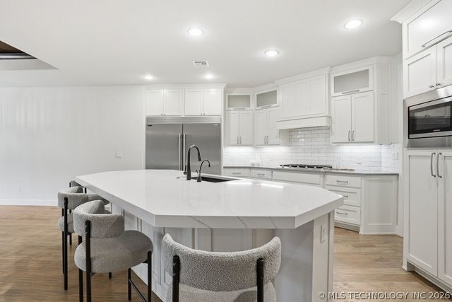 12015 S Urbana Avenue, Tulsa, OK 74137