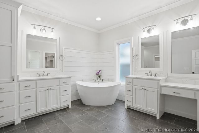 12015 S Urbana Avenue, Tulsa, OK 74137