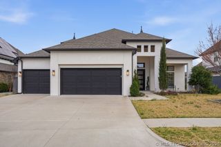 12015 S Urbana Avenue, Tulsa, OK 74137