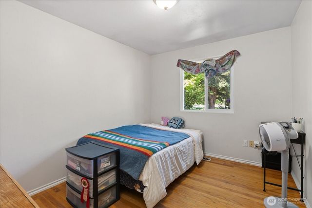 9207 Meadow Way, Everett, WA 98208