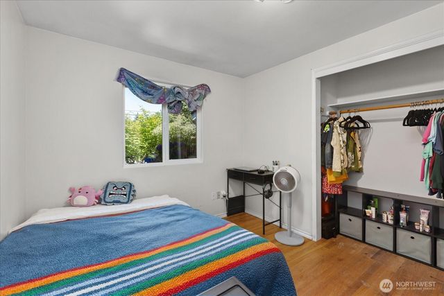 9207 Meadow Way, Everett, WA 98208