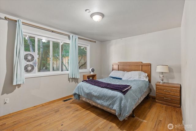 9207 Meadow Way, Everett, WA 98208