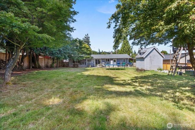 9207 Meadow Way, Everett, WA 98208