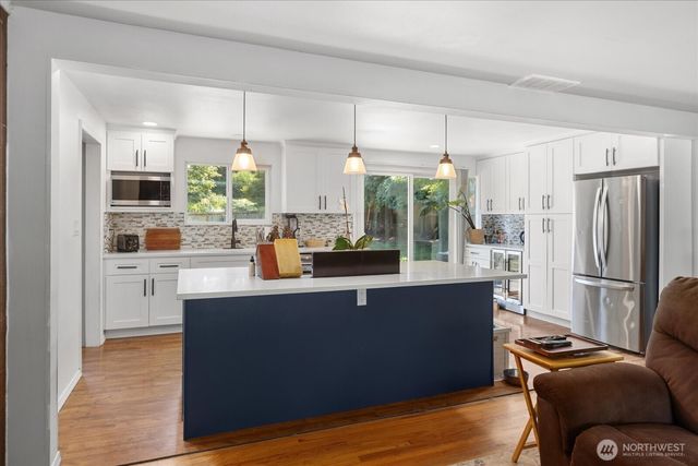 9207 Meadow Way, Everett, WA 98208