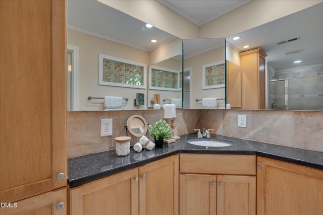 641 Kings Fork Road, Cary, NC 27511