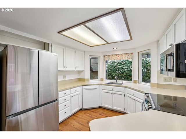 2261 Ne 153RD Ave, Portland, OR 97230