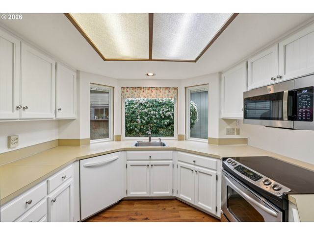 2261 Ne 153RD Ave, Portland, OR 97230