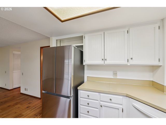 2261 Ne 153RD Ave, Portland, OR 97230