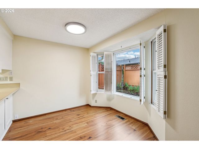 2261 Ne 153RD Ave, Portland, OR 97230