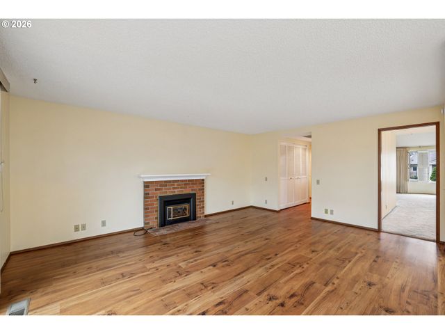 2261 Ne 153RD Ave, Portland, OR 97230