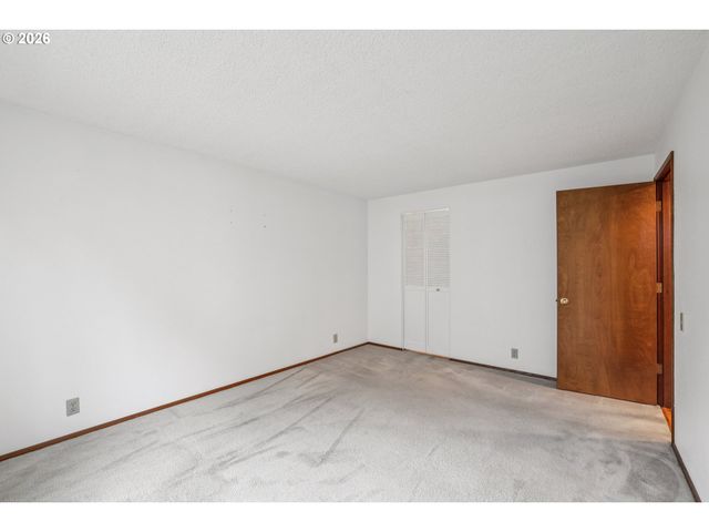 2261 Ne 153RD Ave, Portland, OR 97230