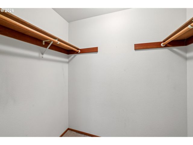 2261 Ne 153RD Ave, Portland, OR 97230