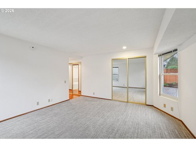 2261 Ne 153RD Ave, Portland, OR 97230