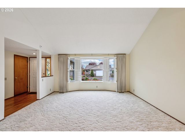 2261 Ne 153RD Ave, Portland, OR 97230