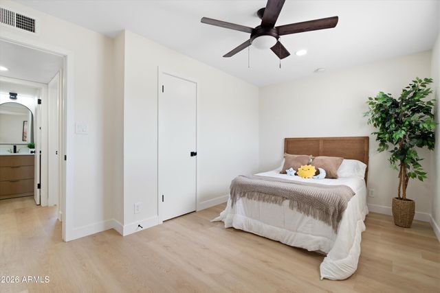 2302 E NISBET Road, Phoenix, AZ 85022
