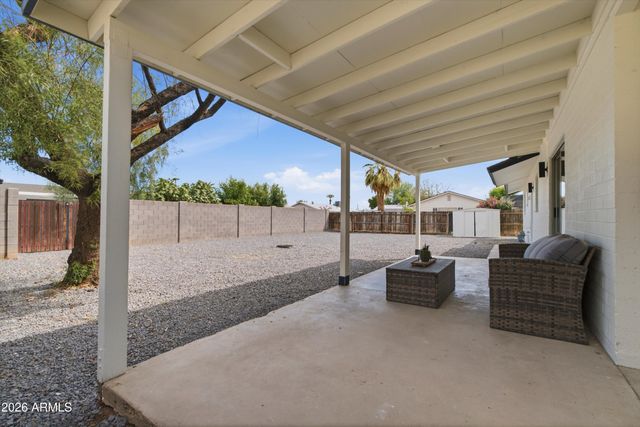 2302 E NISBET Road, Phoenix, AZ 85022