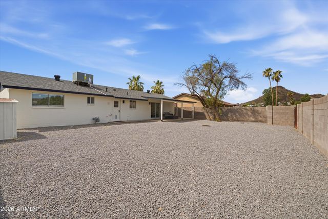 2302 E NISBET Road, Phoenix, AZ 85022