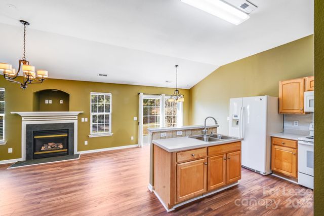 5911 Vista Verde Court, Charlotte, NC 28273