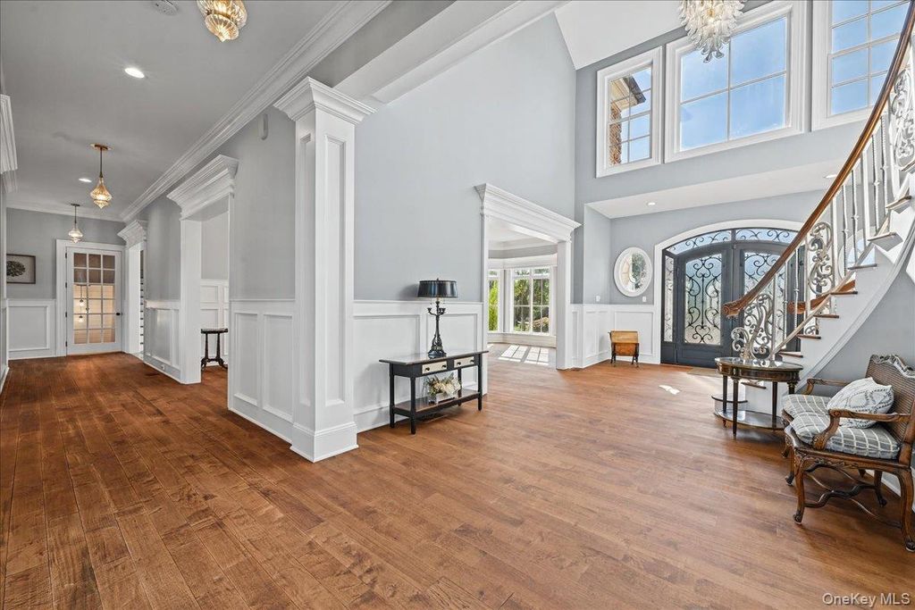 1 Hunters Way, Nissequogue, NY 11780 — photo 4