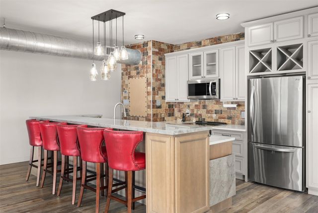 18809 Egret Bay Boulevard 321, Webster, TX 77058