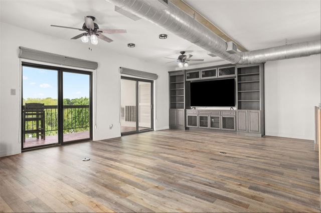 18809 Egret Bay Boulevard 321, Webster, TX 77058