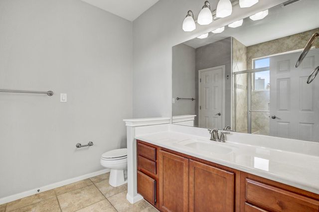 512 Eberhart LN 1207, Austin, TX 78745