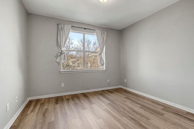 512 Eberhart LN 1207, Austin, TX 78745