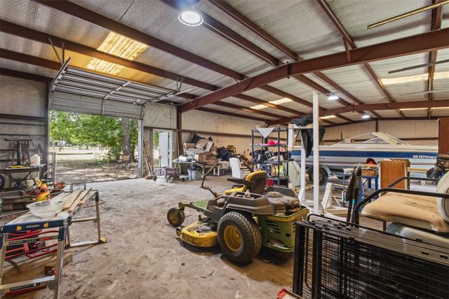 14847 N 3rd Street, Scurry, TX 75158