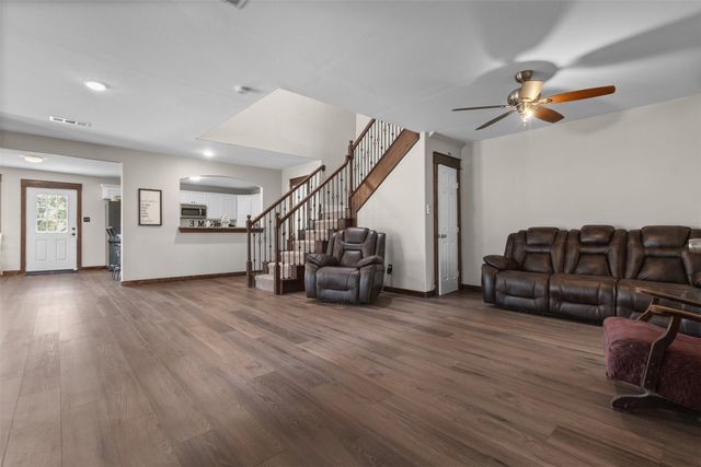 14847 N 3rd Street, Scurry, TX 75158