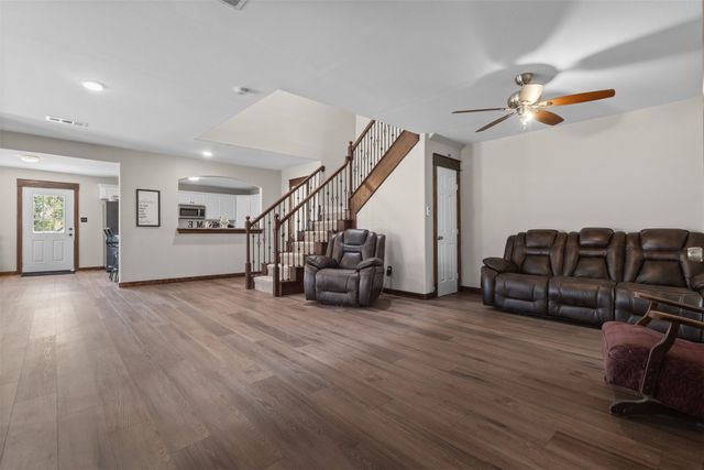 14847 N 3rd Street, Scurry, TX 75158