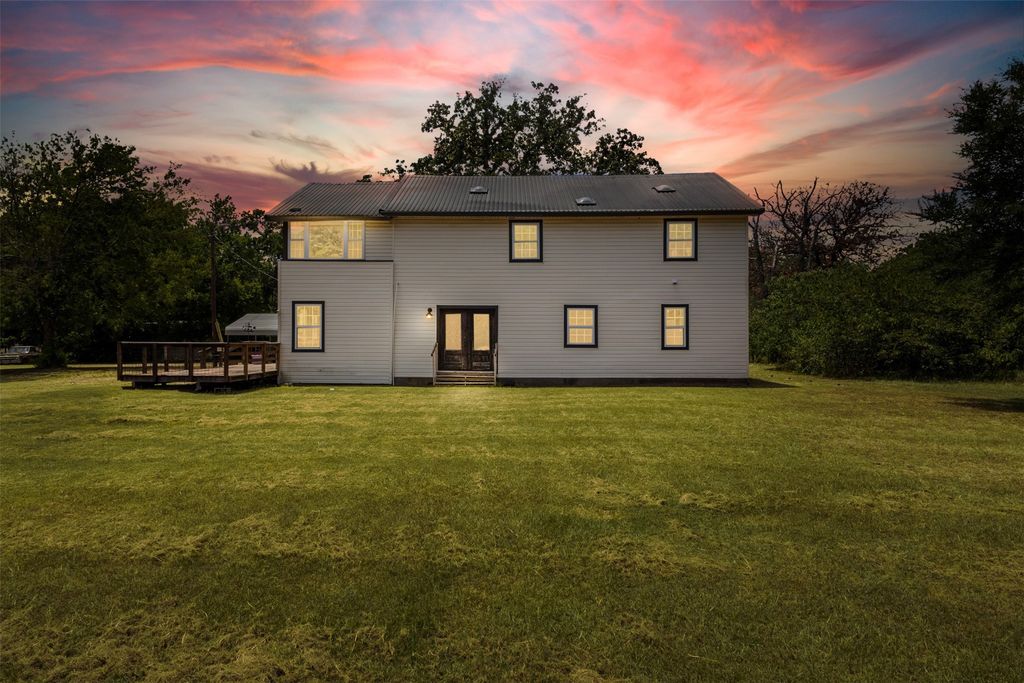 14847 N 3rd Street, Scurry, TX 75158