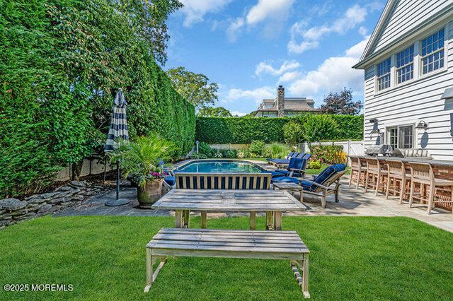 12 Red Oak Drive, Spring Lake, NJ 07762