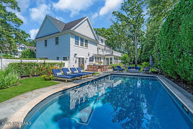 12 Red Oak Drive, Spring Lake, NJ 07762