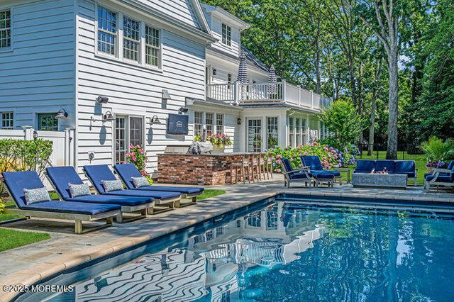 12 Red Oak Drive, Spring Lake, NJ 07762