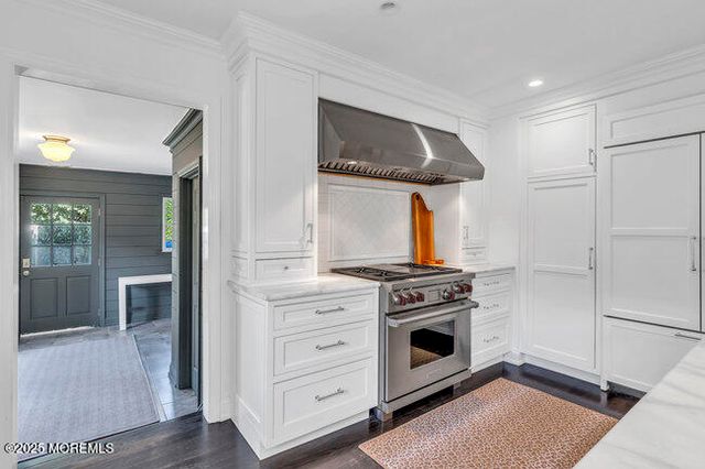 12 Red Oak Drive, Spring Lake, NJ 07762