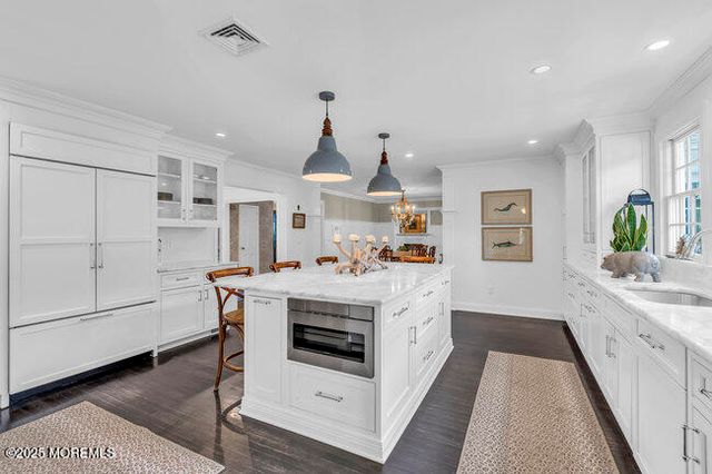 12 Red Oak Drive, Spring Lake, NJ 07762
