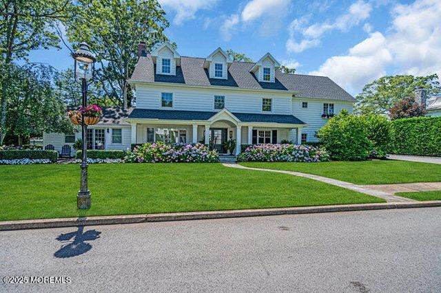12 Red Oak Drive, Spring Lake, NJ 07762