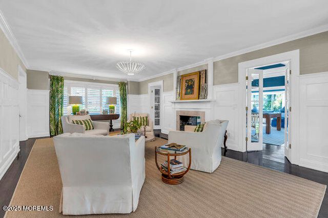 12 Red Oak Drive, Spring Lake, NJ 07762