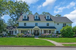 12 Red Oak Drive, Spring Lake, NJ 07762