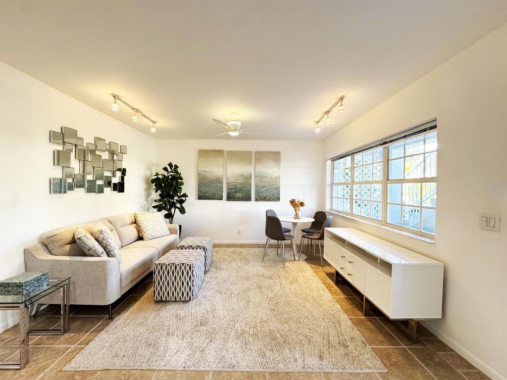 234 Oleander Avenue 2, Palm Beach, FL 33480